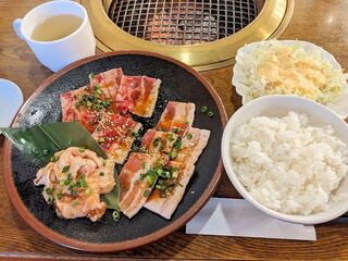 Karubi Bokujou - コスパ三種焼肉ランチ