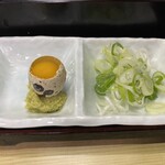 芳乃家 - 薬味　うずら玉子、ワサビ、ねぎ