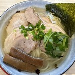 Haruya - しお煮干し　大盛り　チャーシュー