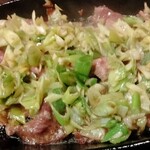 Teppanyaki Shikube - 牛タンネギまみれ