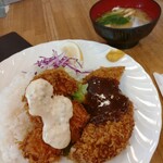 Takaratei - Ａランチ　メンチカツ、イカフライ　お味噌汁付き