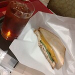 カフェ・ベローチェ - モーニングＡセット　アイスティーで