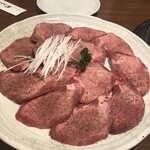 秋葉原 炭火焼肉 たん清 - 