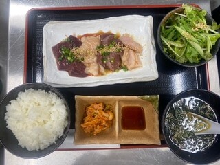 h Kanzen Koshitsu De Yakiniku Gyuunosu - 