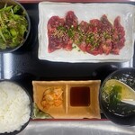 Kanzen Koshitsu De Yakiniku Gyuunosu - 