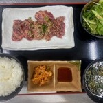 Kanzen Koshitsu De Yakiniku Gyuunosu - 