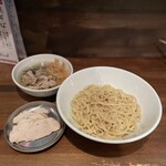 Sammon No Toku - 塩つけ麺¥880、大盛無料、鶏チャーシュー¥220