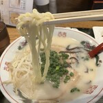 中華料理 金龍福 - 豚骨ラーメン