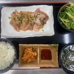 Kanzen Koshitsu De Yakiniku Gyuunosu - 