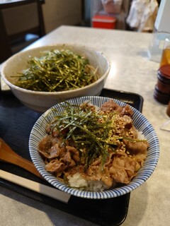 Shokusai Sarari - 牛しぐれ丼