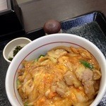 なか卯 - 鶏肉も柔らかい！