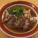 おっつぁん - 醤油ラーメンです。2012-09-14訪問。