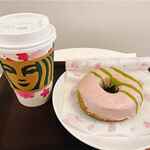 Suta Bakku Suko Hi- - Tドリップコーヒー、さくらと抹茶のドーナツ