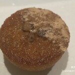 レフェルヴェソンス - パイナップル無花果の菜のシュー／落花生のフィザンシュノヘーゼルナッツのプチモンプウン ローズマリーのクリームサンド／生姜とグレープフルーツ／映：／ショコラカルダモン