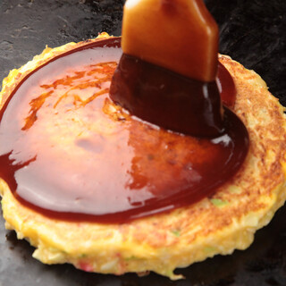 Okonomiyaki and Takoyaki that can be enjoyed by men and women of all ages! There is also all-you-can-eat