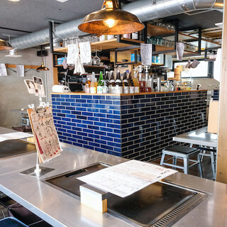 居心地は抜群！開放的で明るくモダンな店内