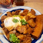 肉めし岡もと  - 牛玉めし