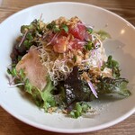 パスタ屋 SAKURA - サービスサラダとは思えないクオリティーの特製サラダです♪