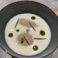 IAKU  - 