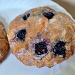 ナカムラ ジェネラル ストア - ブルーベリークリームチーズスコーン