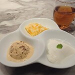 MASA’S KITCHEN - デザート３種盛り合わせ (ラムレーズンのアイスクリーム、特製杏仁豆腐、宮崎県産完熟マンゴープリン)