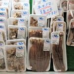 道の駅大月　ふれあい市 - 本マグロのレアな胃袋やのど肉