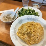 興隆菜館 - カレーチャーハンと空芯菜