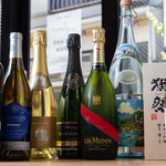 鉄板焼 天晴れ - メニュー外でワインや焼酎、ウイスキーを種類豊富で揃えております。