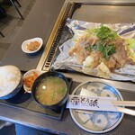 Okonomiyaki Teppanyaki Tougi - 梅肉しそ豚バラ塩焼き定食