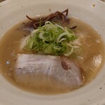 らーめん宣ノ土 - ラーメン（800円）