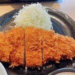 とんかつ＆エビフライ 囲炉裏 - 