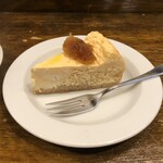 アラビヤコーヒー - 自家製チーズケーキ　生酵素ジャム添え(770円)