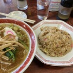 Minoriya - 半炒飯。しょっぺ…