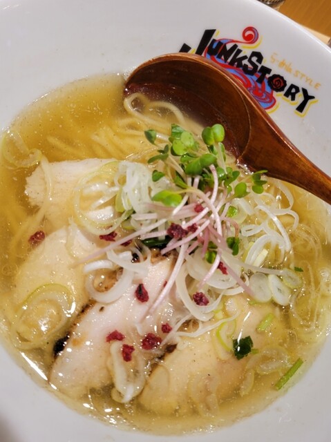 ジャンクストーリー 本店 - 谷町九丁目/ラーメン | 食べログ