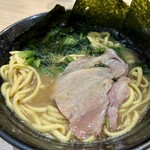 横浜らーめん 源泉 海老名店 - 