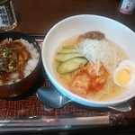 デニーズ - さっぱりカペリーニ冷麺風とミニ牛カルビ丼　980円