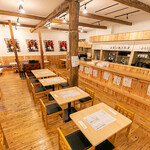 生姜焼き定食専門店 元気が出る食堂 - 内観全体