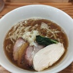 オカモト醤油ヌードル - 醬油ラーメン 800円