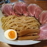 あいつのラーメン かたぐるま - チャーシューは、アプリ登録クーポンで通常より増量されてます