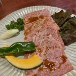 焼肉一番 - 和牛座布団、口に入れると噛まなくてもとろけるお肉