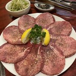 焼肉一番 - タン塩、肉厚て焼いても柔らかく最高