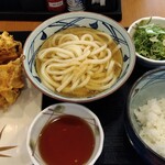 丸亀製麺 - 