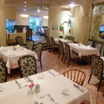 レストラン シャンソニエ - １Ｆ店内