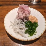 蕎麦前ながえ - 釜揚げしらすと辛味大根