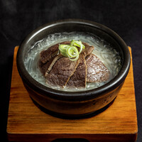 ソルロンタン（牛骨スープ）