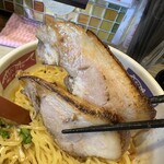 めだかタンタン - トッピング チャーシュー 380円。