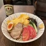 麺恋処 き楽 - 【限定】冷やし中華¥1200、赤星（中）¥550