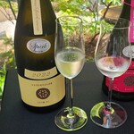 日本料理 TOBIUME - ④新政　Colors生成スパーククリア生酛木桶純米2022
      米品種:秋田県産秋田酒こまち100%、精米歩合:60% 
      ⑤新政　Colors　秋櫻スパーク　生酛木桶純米2022