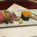 新宿割烹 中嶋 - 向付です。左から本マグロ、千葉のシマアジ、北海道の生ウニの軍艦、天草のしんこの握り。