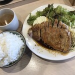あわ鷹 別邸 - トンテキ定食　850円(税込)